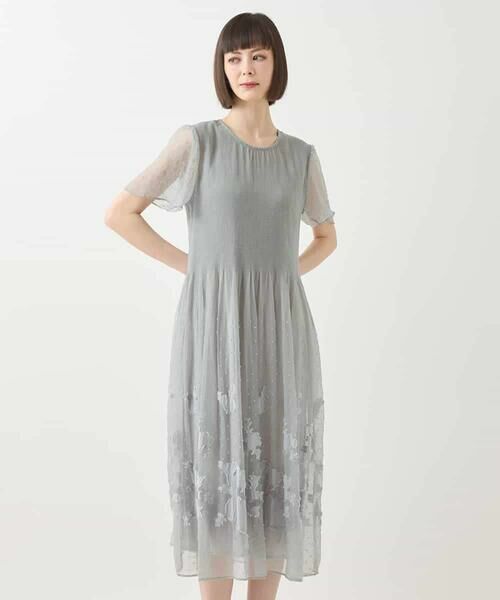 Maison de CINQ / メゾン ドゥ サンク ロング・マキシ丈ワンピース | 【小さいサイズ】ドットフラワーシャーリング切り替えワンピース | 詳細1