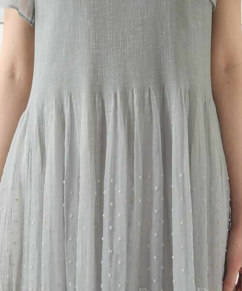 Maison de CINQ / メゾン ドゥ サンク ロング・マキシ丈ワンピース | 【小さいサイズ】ドットフラワーシャーリング切り替えワンピース | 詳細8