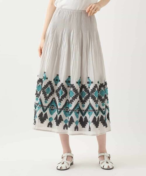 Maison de CINQ / メゾン ドゥ サンク ロング・マキシ丈スカート | 【小さいサイズ】エスニックモチーフシャーリングスカート | 詳細1