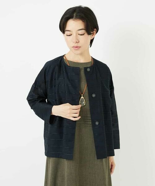 Maison de CINQ / メゾン ドゥ サンク シャツ・ブラウス | ボーダー柄ノーカラーブラウス羽織 | 詳細1