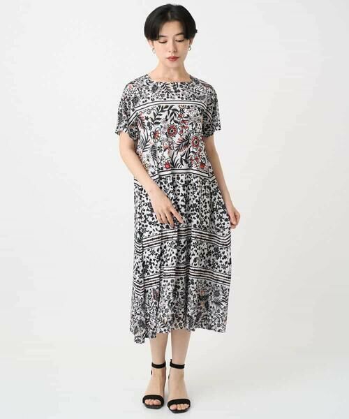 Maison de CINQ / メゾン ドゥ サンク ロング・マキシ丈ワンピース | 【小さいサイズ】フラワープリントAラインワンピース | 詳細3