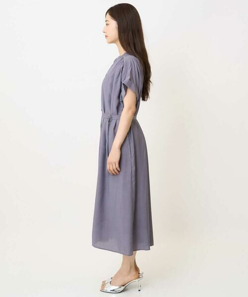 Maison de CINQ / メゾン ドゥ サンク ロング・マキシ丈ワンピース | 【小さいサイズ】ベルト付きキーネックワンピース/洗える | 詳細4