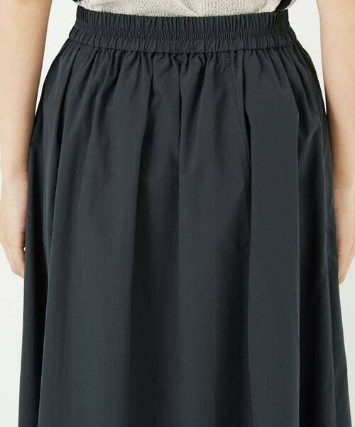 Maison de CINQ / メゾン ドゥ サンク ロング・マキシ丈スカート | [撥水加工]タフタギャザーフレアスカート | 詳細6