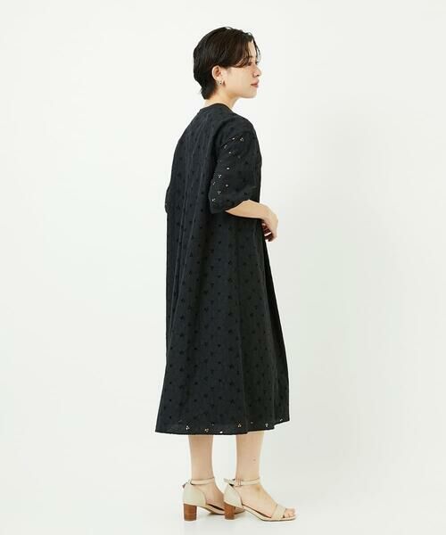 Maison de CINQ / メゾン ドゥ サンク ロング・マキシ丈ワンピース | アイレットリーフ刺繍ワンピース | 詳細18