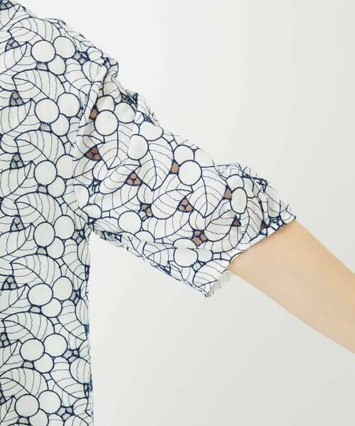 Maison de CINQ / メゾン ドゥ サンク ロング・マキシ丈ワンピース | アイレットリーフ刺繍ワンピース | 詳細2