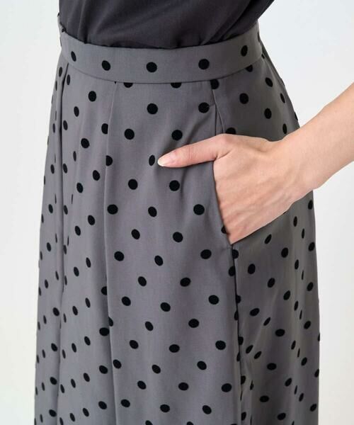 Maison de CINQ / メゾン ドゥ サンク ロング・マキシ丈スカート | 【小さいサイズ】フロッキードット柄タックスカート/洗える | 詳細8