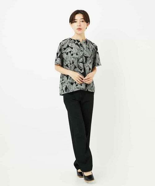 Maison de CINQ / メゾン ドゥ サンク シャツ・ブラウス | ミラクルウェーブリーフプリントブラウス | 詳細17