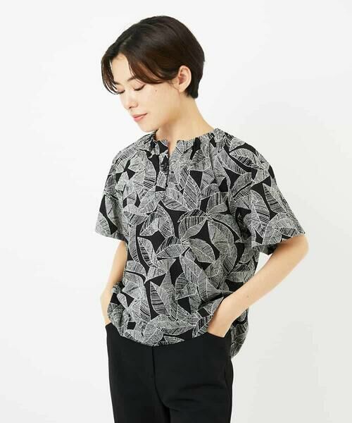 Maison de CINQ / メゾン ドゥ サンク シャツ・ブラウス | ミラクルウェーブリーフプリントブラウス | 詳細2