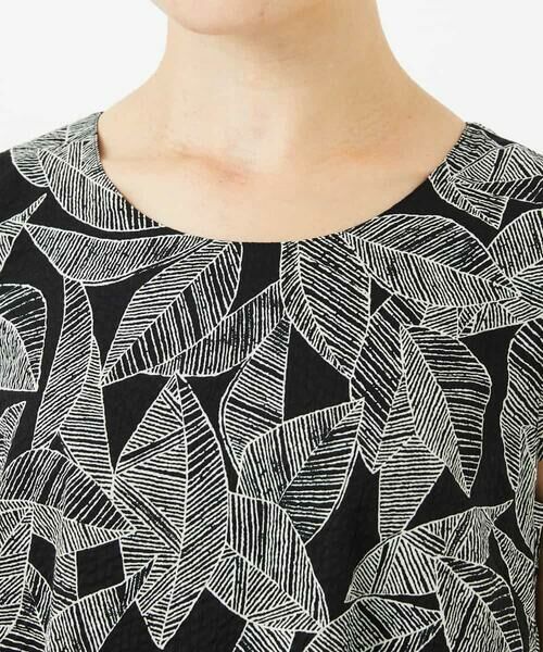 Maison de CINQ / メゾン ドゥ サンク ロング・マキシ丈ワンピース | ミラクルウェーブリーフプリントワンピース | 詳細2