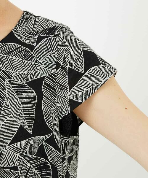 Maison de CINQ / メゾン ドゥ サンク ロング・マキシ丈ワンピース | ミラクルウェーブリーフプリントワンピース | 詳細3