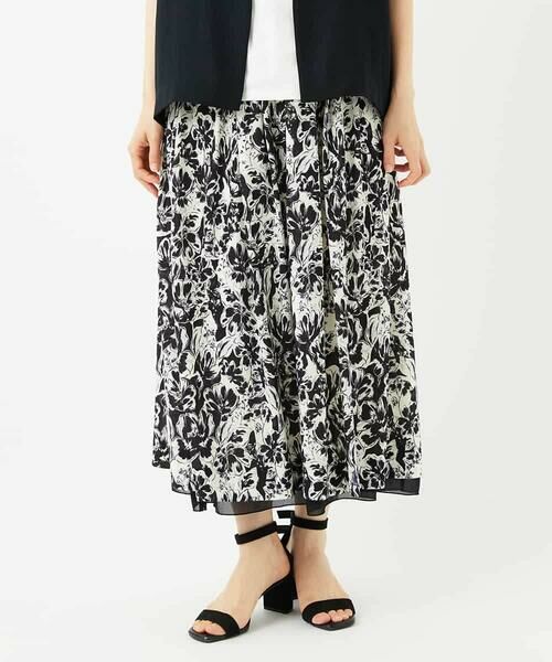 Maison de CINQ / メゾン ドゥ サンク ロング・マキシ丈スカート | [セットアップ対応]フラワープリントスカート | 詳細1