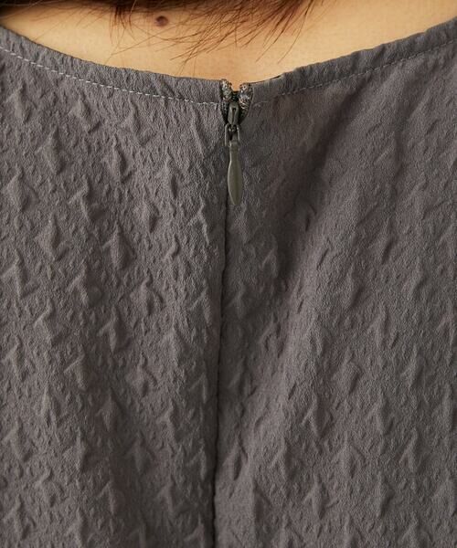 Maison de CINQ / メゾン ドゥ サンク シャツ・ブラウス | 【小さいサイズ】エンボス加工ペプラムブラウス/洗える | 詳細6