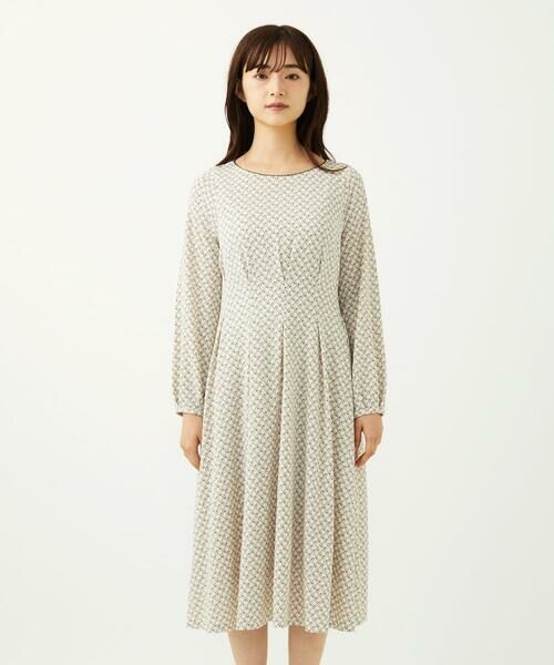 Maison de CINQ / メゾン ドゥ サンク ロング・マキシ丈ワンピース | 【小さいサイズ】タックデザイン幾何柄ワンピース/洗濯機で洗える | 詳細2