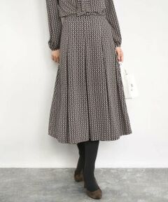 Maison de CINQ / メゾン ドゥ サンク ロング・マキシ丈スカート | 【小さいサイズ】スクエア幾何柄フレアースカート/洗濯機で洗える