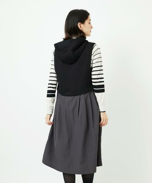 Maison de CINQ / メゾン ドゥ サンク セットアップ | ダンボールタフタドッキングロングジレ | 詳細2