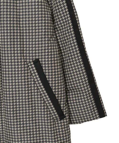 Maison de CINQ / メゾン ドゥ サンク ダウンジャケット・ベスト | 【小さいサイズ】千鳥プリントテープアクセントダウンコート | 詳細12