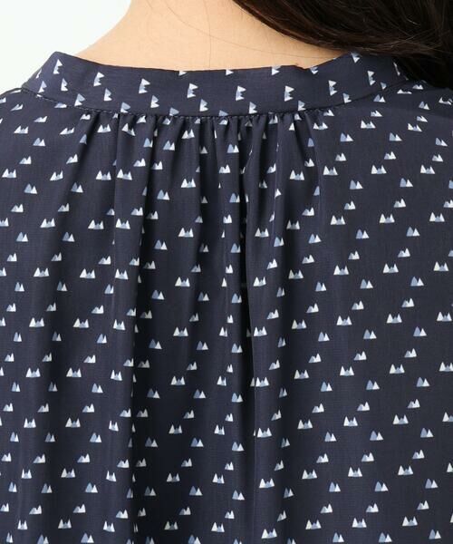 Maison de CINQ / メゾン ドゥ サンク シャツ・ブラウス | 【小さいサイズ】ミニトライアングル幾何柄ブラウス/接触冷感/UVカット/洗濯機で洗える | 詳細6