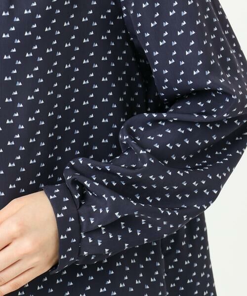 Maison de CINQ / メゾン ドゥ サンク シャツ・ブラウス | 【小さいサイズ】ミニトライアングル幾何柄ブラウス/接触冷感/UVカット/洗濯機で洗える | 詳細8