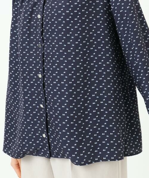 Maison de CINQ / メゾン ドゥ サンク シャツ・ブラウス | 【小さいサイズ】ミニトライアングル幾何柄ブラウス/接触冷感/UVカット/洗濯機で洗える | 詳細9