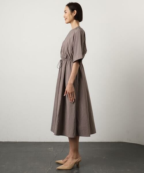 Maison de CINQ / メゾン ドゥ サンク ロング・マキシ丈ワンピース | [小さいサイズ]ナイロンクロス ギャザーワンピース | 詳細4