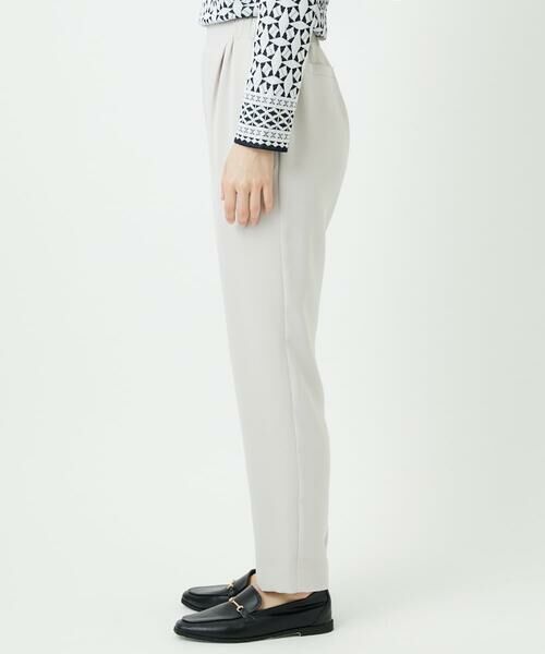 Maison de CINQ / メゾン ドゥ サンク ショート・ハーフ・半端丈パンツ | [日本製]リラックスサテンテーパードパンツ | 詳細4