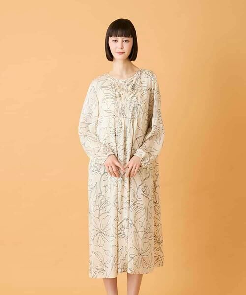 Maison de CINQ / メゾン ドゥ サンク ロング・マキシ丈ワンピース | 【小さいサイズ】ボタニカルモチーフピンタックドレス | 詳細1