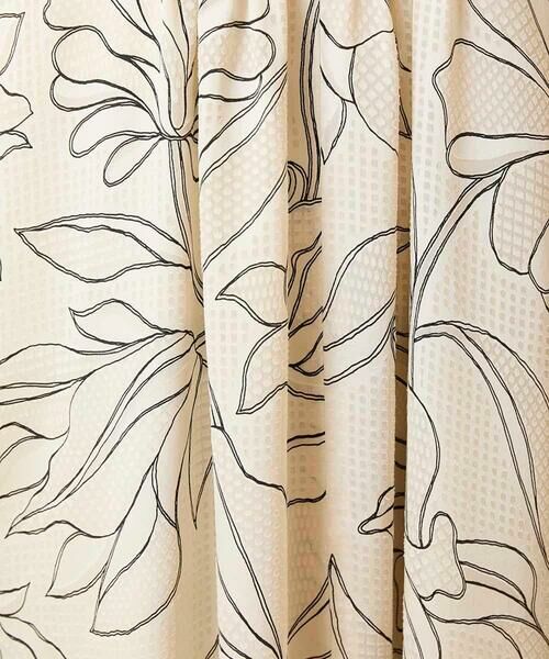 Maison de CINQ / メゾン ドゥ サンク ロング・マキシ丈ワンピース | 【小さいサイズ】ボタニカルモチーフピンタックドレス | 詳細10