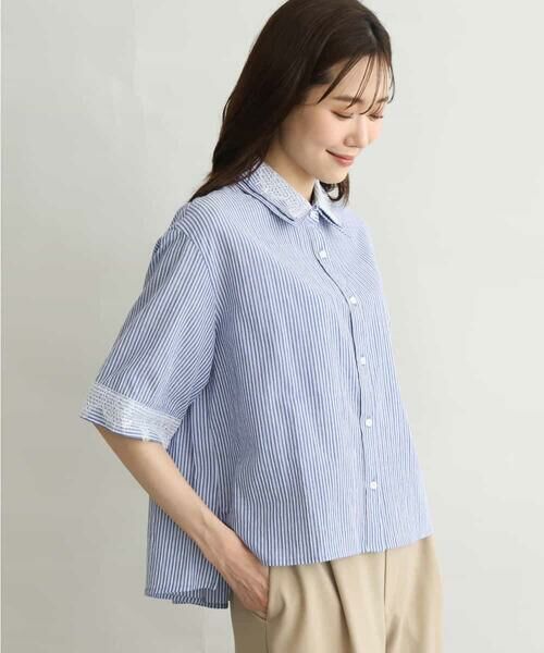 Maison de CINQ / メゾン ドゥ サンク シャツ・ブラウス | 【小さいサイズ】[洗える]ストライプレース五分袖シャツブラウス（ブルー）