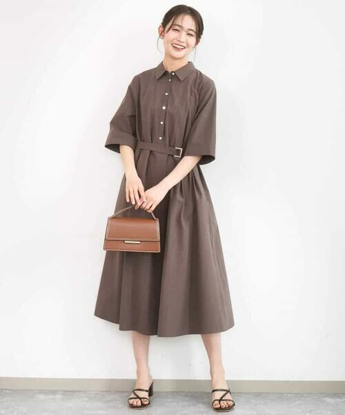 Maison de CINQ / メゾン ドゥ サンク ロング・マキシ丈ワンピース | 【小さいサイズ】ハーフスリーブ シャツワンピース/UVカット/洗える（ブラウン）