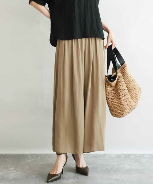 Maison de CINQ / メゾン ドゥ サンク その他パンツ | 【小さいサイズ】[UVカット/接触冷感/洗える]サテンワイドパンツ（キャメル）