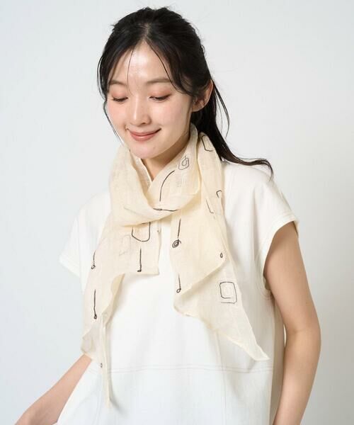 Maison de CINQ / メゾン ドゥ サンク マフラー・ショール・スヌード・ストール | ドットエンブロイダリーストール | 詳細3