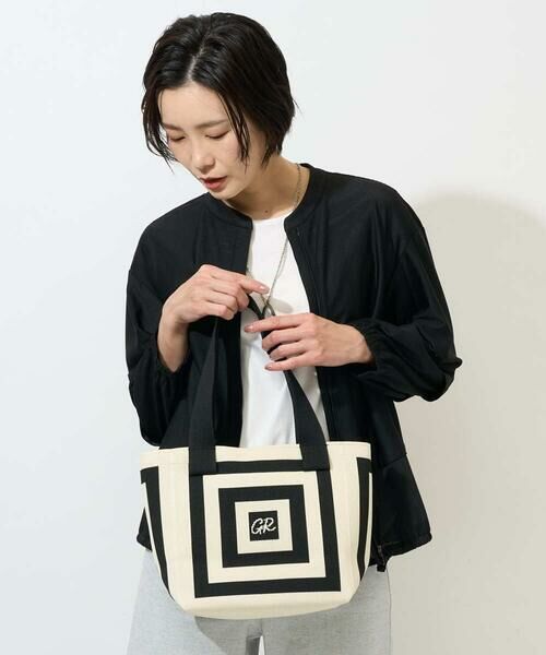 Maison de CINQ / メゾン ドゥ サンク トートバッグ | 幾何学柄ニットトートバッグ（ブラック）