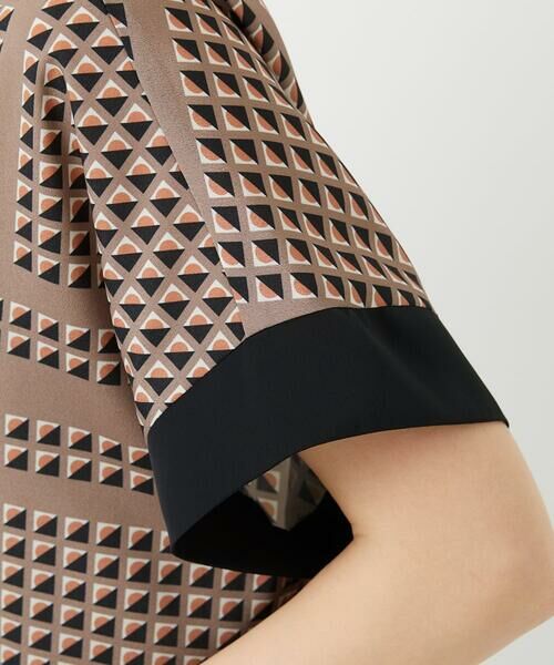 Maison de CINQ / メゾン ドゥ サンク シャツ・ブラウス | [日本製/セットアップ対応]ジオメトリックスカーフ柄ブラウス | 詳細10