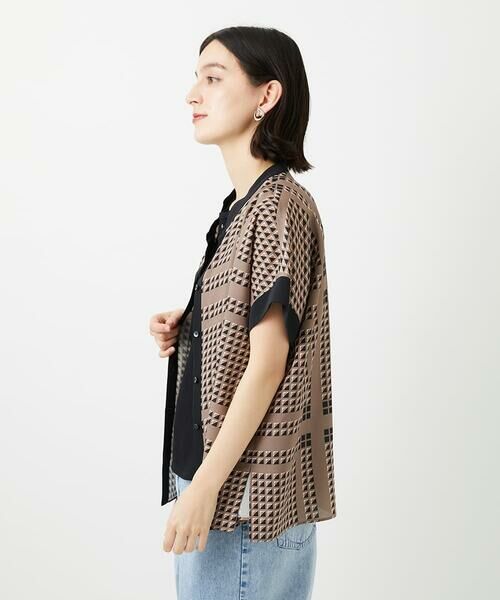 Maison de CINQ / メゾン ドゥ サンク シャツ・ブラウス | [日本製/セットアップ対応]ジオメトリックスカーフ柄ブラウス | 詳細3