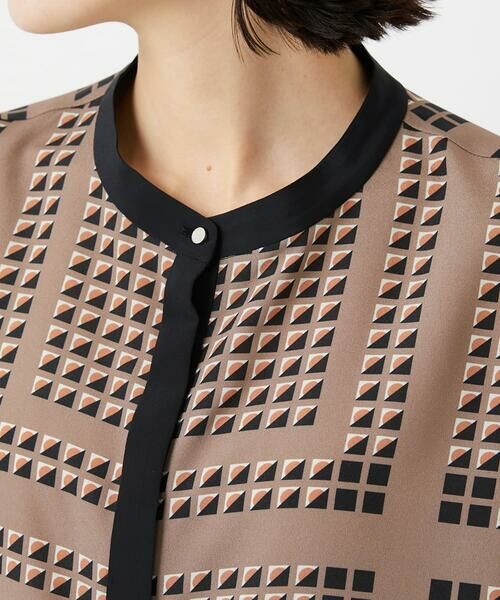 Maison de CINQ / メゾン ドゥ サンク シャツ・ブラウス | [日本製/セットアップ対応]ジオメトリックスカーフ柄ブラウス | 詳細9
