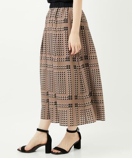 Maison de CINQ / メゾン ドゥ サンク ロング・マキシ丈スカート | [日本製/セットアップ対応]ジオメトリックスカーフ柄スカート | 詳細14