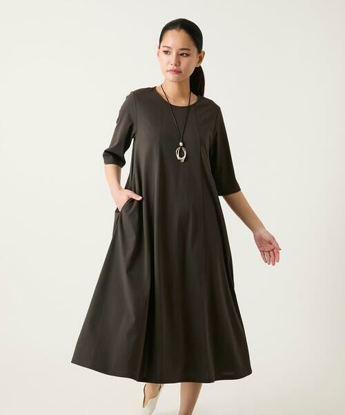 Maison de CINQ / メゾン ドゥ サンク ロング・マキシ丈ワンピース | 【小さいサイズ】切り替えフレアジャージーワンピース（ブラウン）