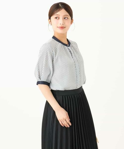 Maison de CINQ / メゾン ドゥ サンク シャツ・ブラウス | 【小さいサイズ】[洗える]ダイヤモチーフ幾何柄ブラウス | 詳細2