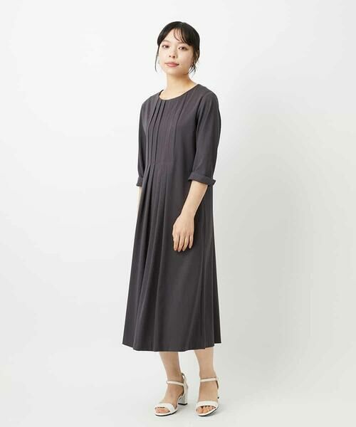 Maison de CINQ / メゾン ドゥ サンク ロング・マキシ丈ワンピース | タックフレア7部袖ワンピース（ダークグレー）