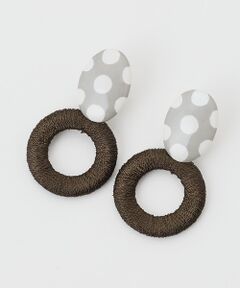 maison de F / メゾンドエフ ピアス・イヤリング | ピアス　レディバード（グレー）　刺繍リング