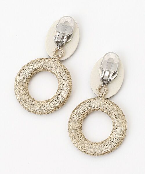 maison de F / メゾンドエフ ピアス・イヤリング | イヤリング　メッシュ（グレー）　刺繍リング | 詳細1