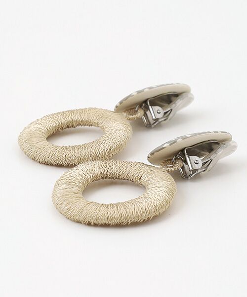 maison de F / メゾンドエフ ピアス・イヤリング | イヤリング　メッシュ（グレー）　刺繍リング | 詳細2