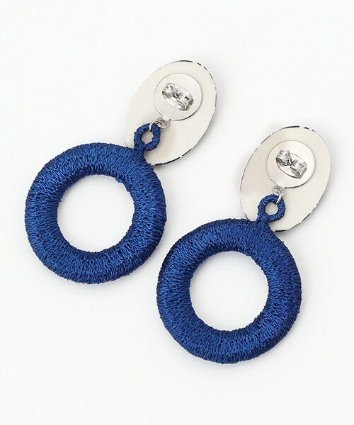 maison de F / メゾンドエフ ピアス・イヤリング | ピアス メッシュ（ブラック）刺繍リング | 詳細1