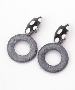 maison de F / メゾンドエフ ピアス・イヤリング | イヤリング レディバード（ブラック）刺繍リング