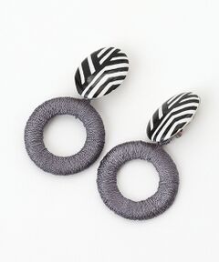 maison de F / メゾンドエフ ピアス・イヤリング | イヤリング リーフ（ブラック）刺繍リング