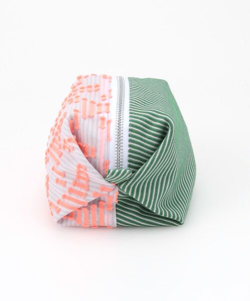 maison de F / メゾンドエフ ポーチ | Caramel pouch / pink triangle × green stripe | 詳細2