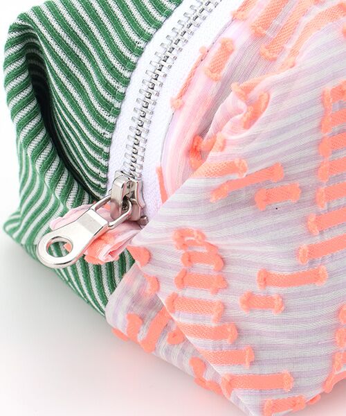 maison de F / メゾンドエフ ポーチ | Caramel pouch / pink triangle × green stripe | 詳細6