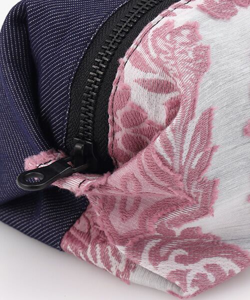 maison de F / メゾンドエフ ポーチ | Caramel pouch / pink damask × blue jeans | 詳細6