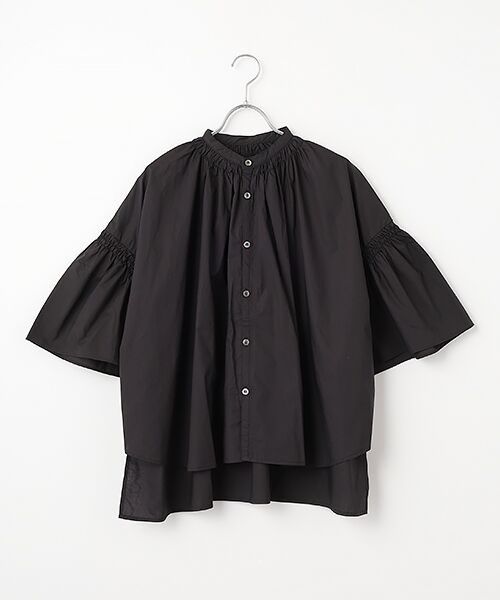 maison de F / メゾンドエフ シャツ・ブラウス | ナチュラルタイプライターフレアスリーブシャーリングブラウス（001クロ）