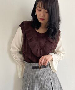 パウダーサテンスリーブフリルニット